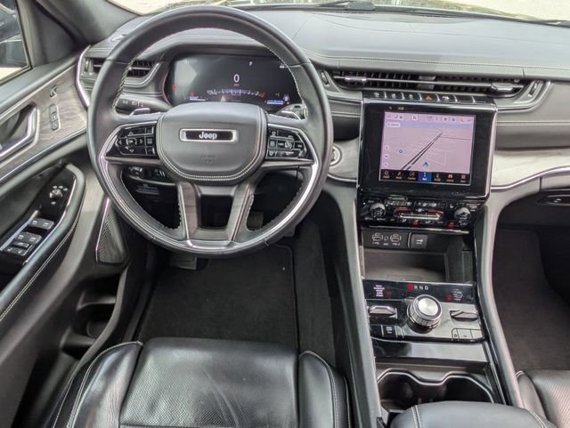 Used 2022 Jeep Grand Cherokee L Overland w/ Luxury Tech Group IV AWD/4WD image 28