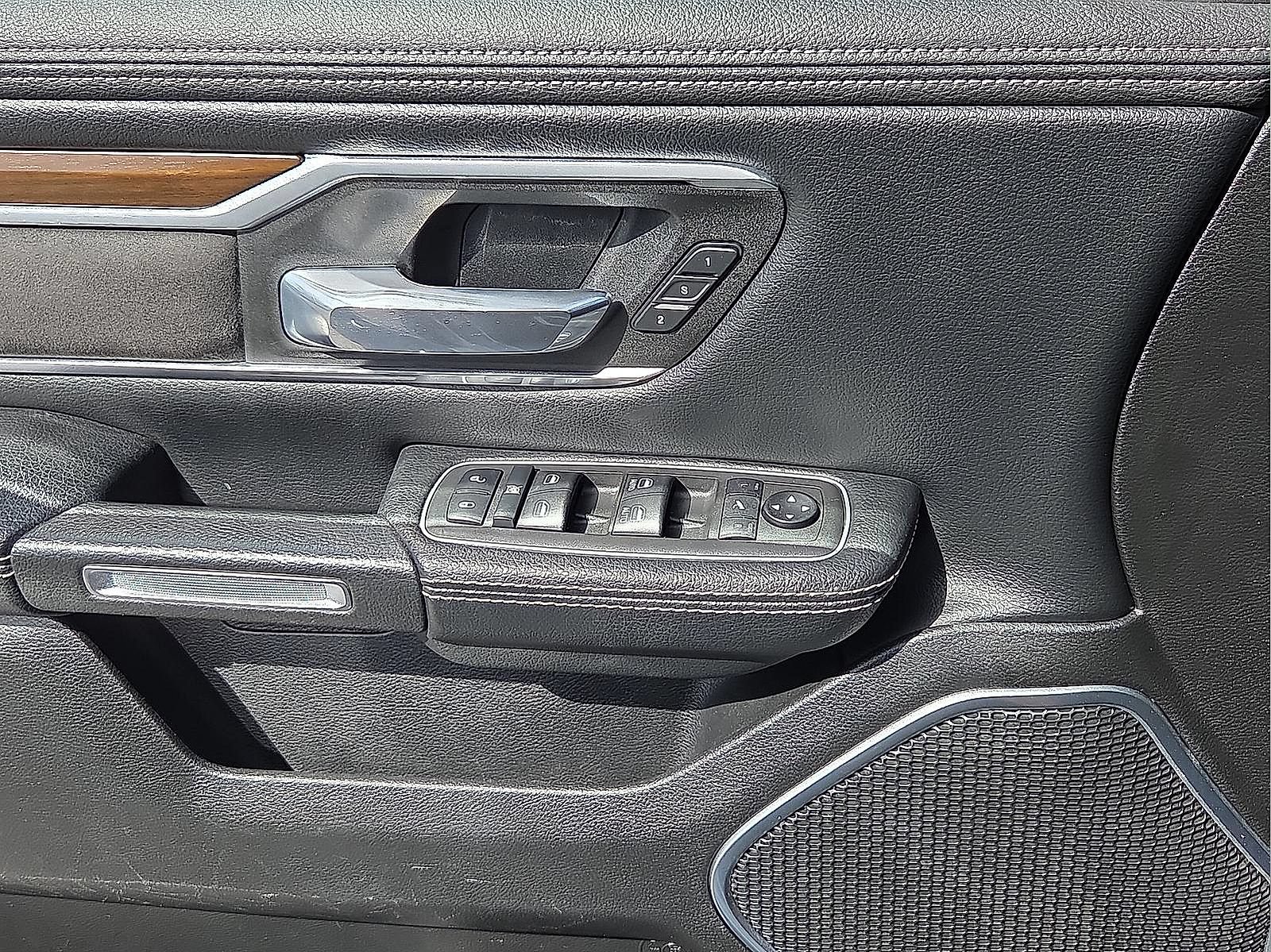 Used 2021 RAM 1500 Laramie AWD/4WD image 25