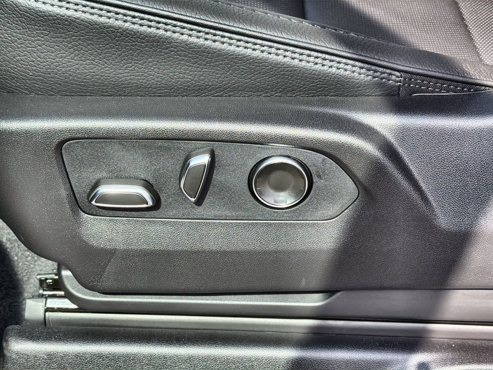 New 2026 GMC Sierra 2500 Denali w/ Denali Reserve Package image 14