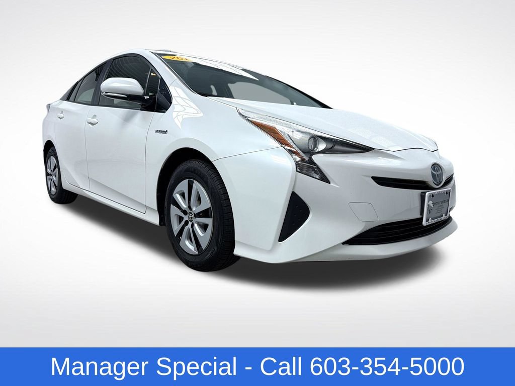 Used 2017 Toyota Prius Four FWD image 1