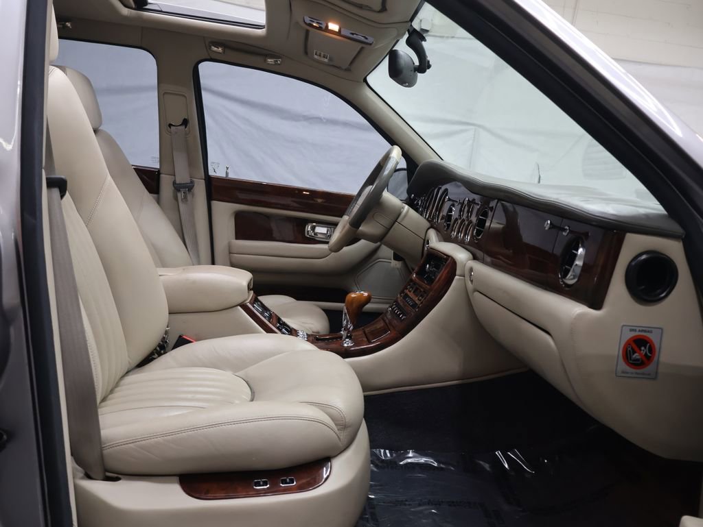 Used 1999 Bentley Arnage Green Label image 10