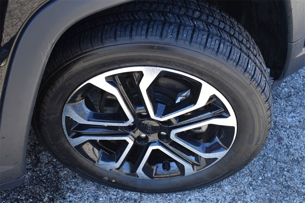 Used 2022 Jeep Compass Limited image 15