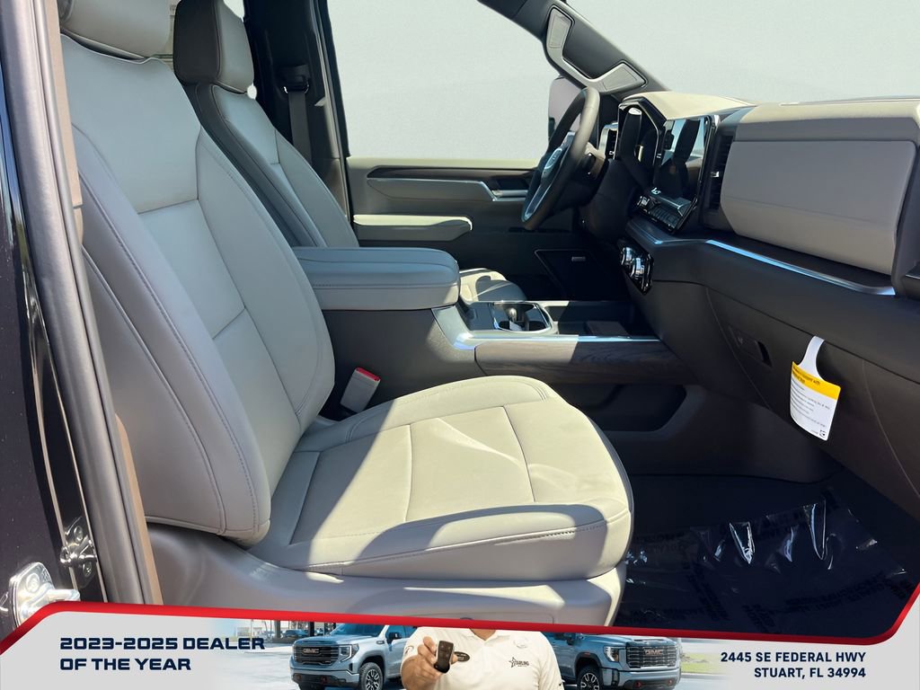 New 2025 GMC Sierra 2500 SLT w/ SLT Premium Package image 18
