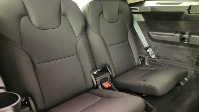 Certified 2026 Volvo XC90 B5 Core AWD/4WD image 32