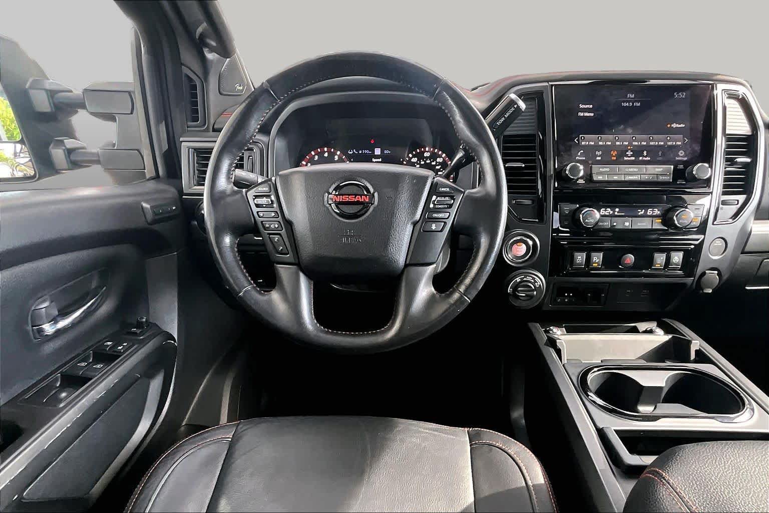 Used 2021 Nissan Titan PRO-4X w/ Pro-4x Convenience Package AWD/4WD image 6