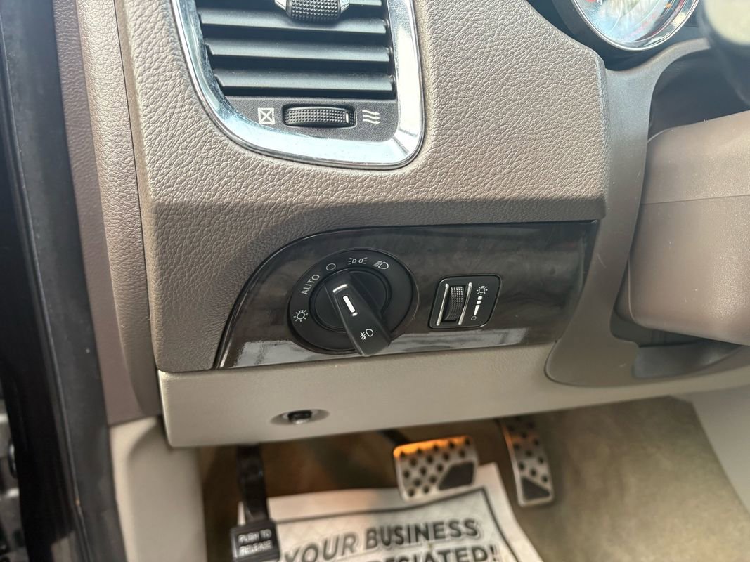 Used 2011 Dodge Durango Crew w/ Entry Nav/Commuter Group image 35