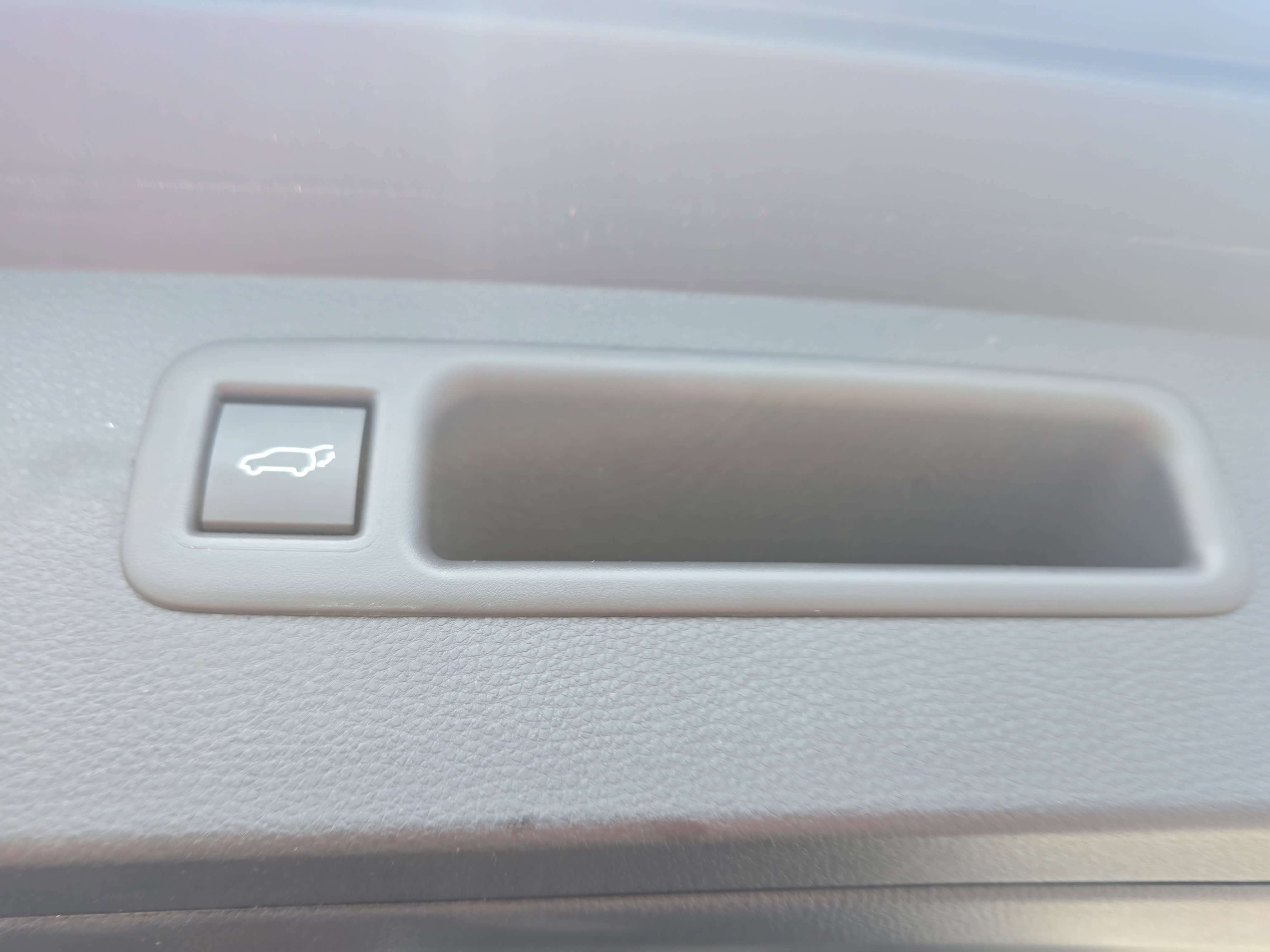 Used 2026 Toyota Highlander Limited AWD/4WD image 14