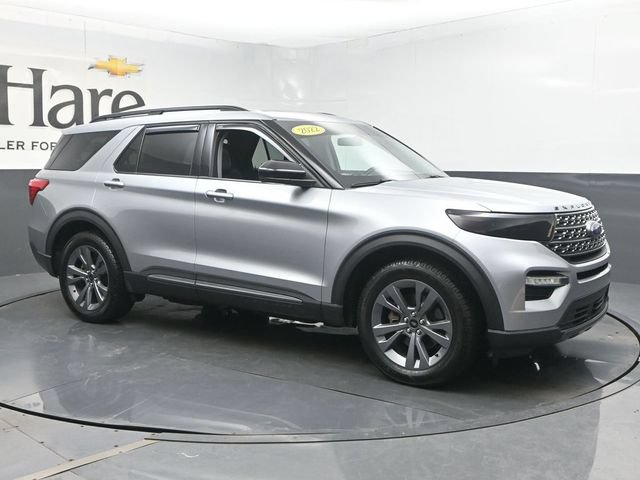 Used 2022 Ford Explorer XLT w/ Equipment Group 202A AWD/4WD image 6