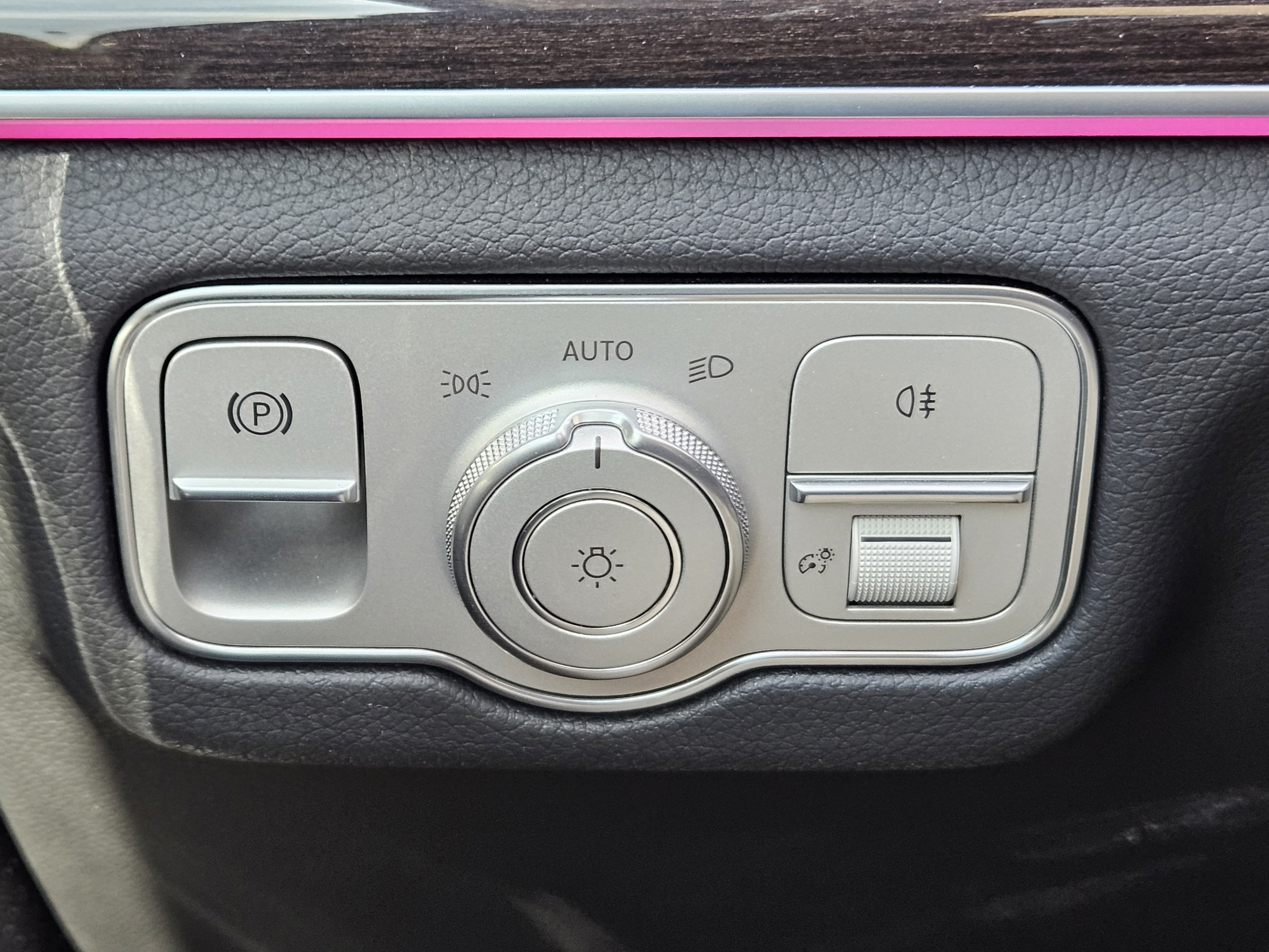 Used 2026 Mercedes-Benz GLE 450e 4MATIC image 49