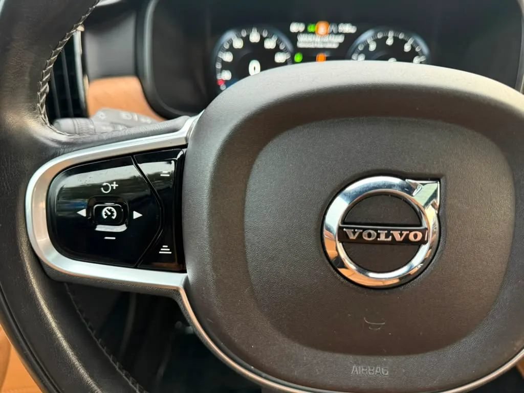Used 2017 Volvo S90 T6 Inscription w/ Vision Package AWD/4WD image 22