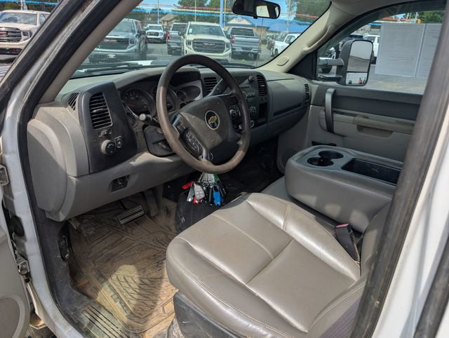 Used 2011 Chevrolet Silverado 3500 W/T w/ Snow Plow Prep Package AWD/4WD image 13