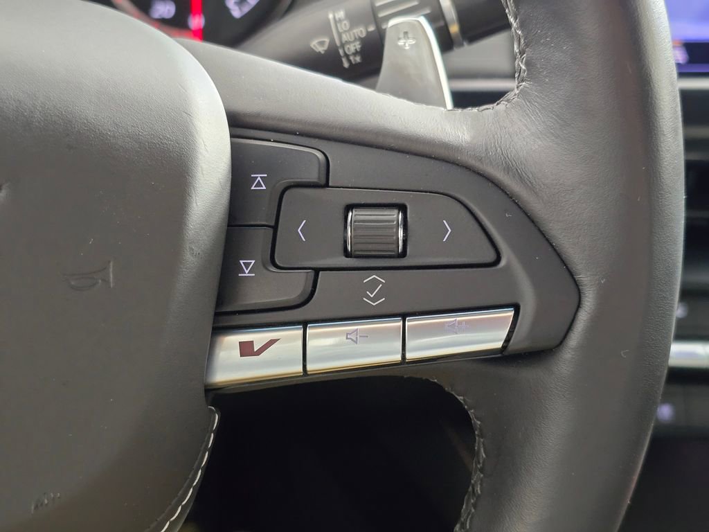 Used 2022 Cadillac CT4 V w/ LPO, ONYX Package image 31