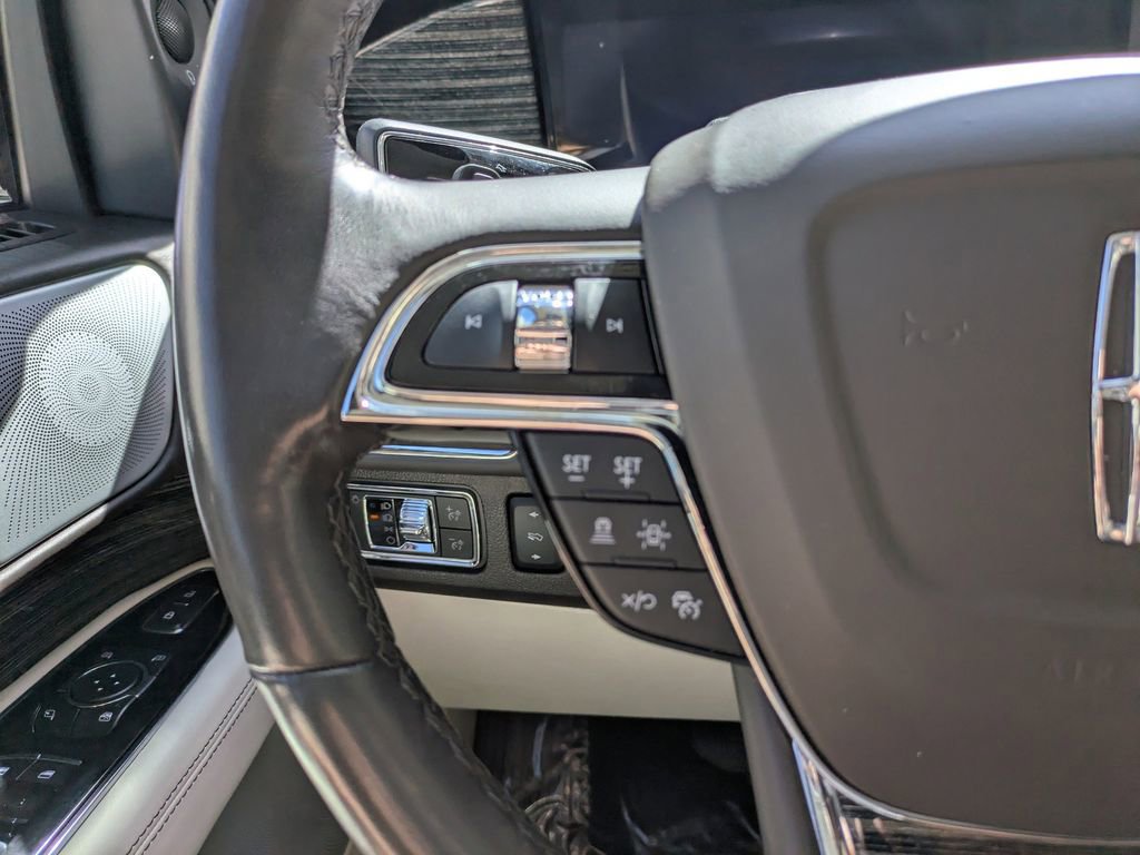 Certified 2023 Lincoln Navigator Black Label image 31