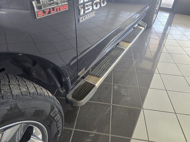 Used 2019 RAM 1500 Express w/ Express Value Package AWD/4WD image 34