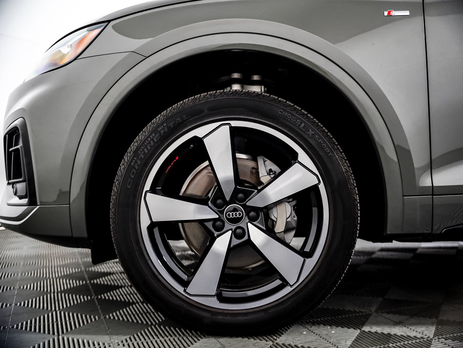 Certified 2023 Audi Q5 2.0T Premium Plus w/ Premium Plus Package AWD/4WD image 6