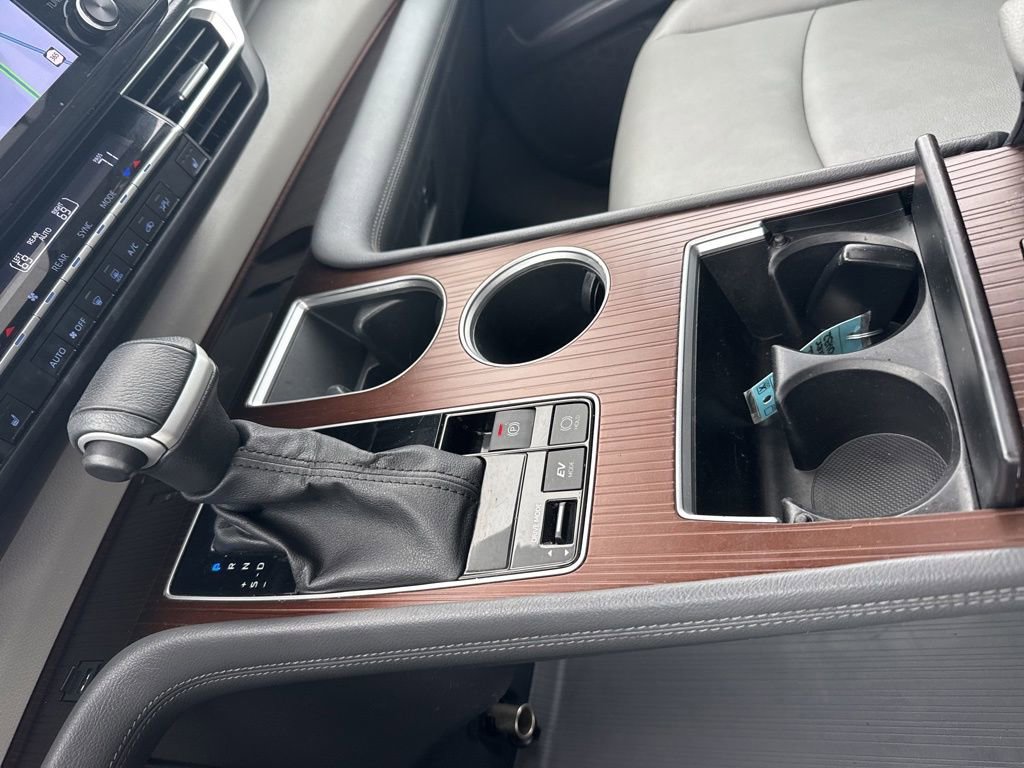 Used 2023 Toyota Sienna XLE w/ XLE Plus Package image 20