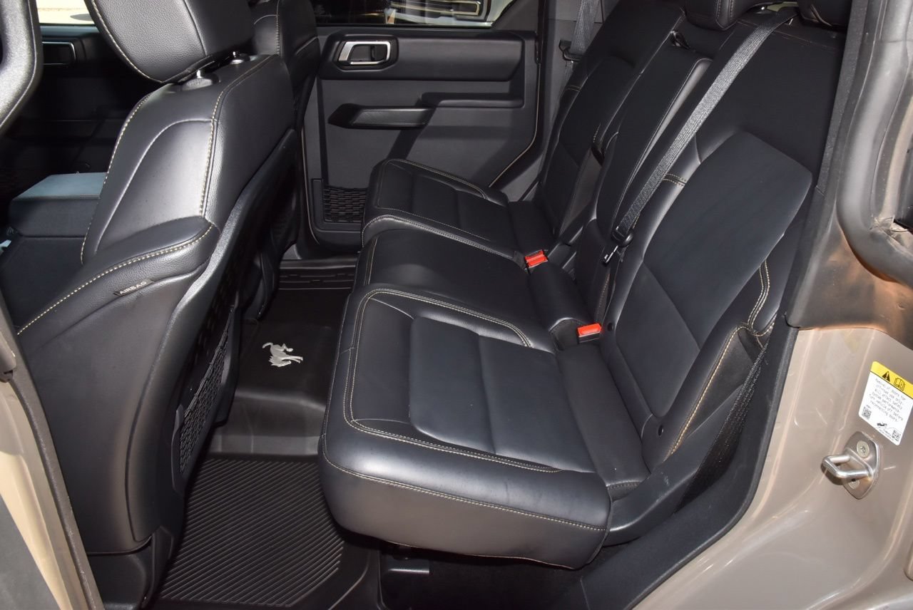 Certified 2025 Ford Bronco Badlands AWD/4WD image 14