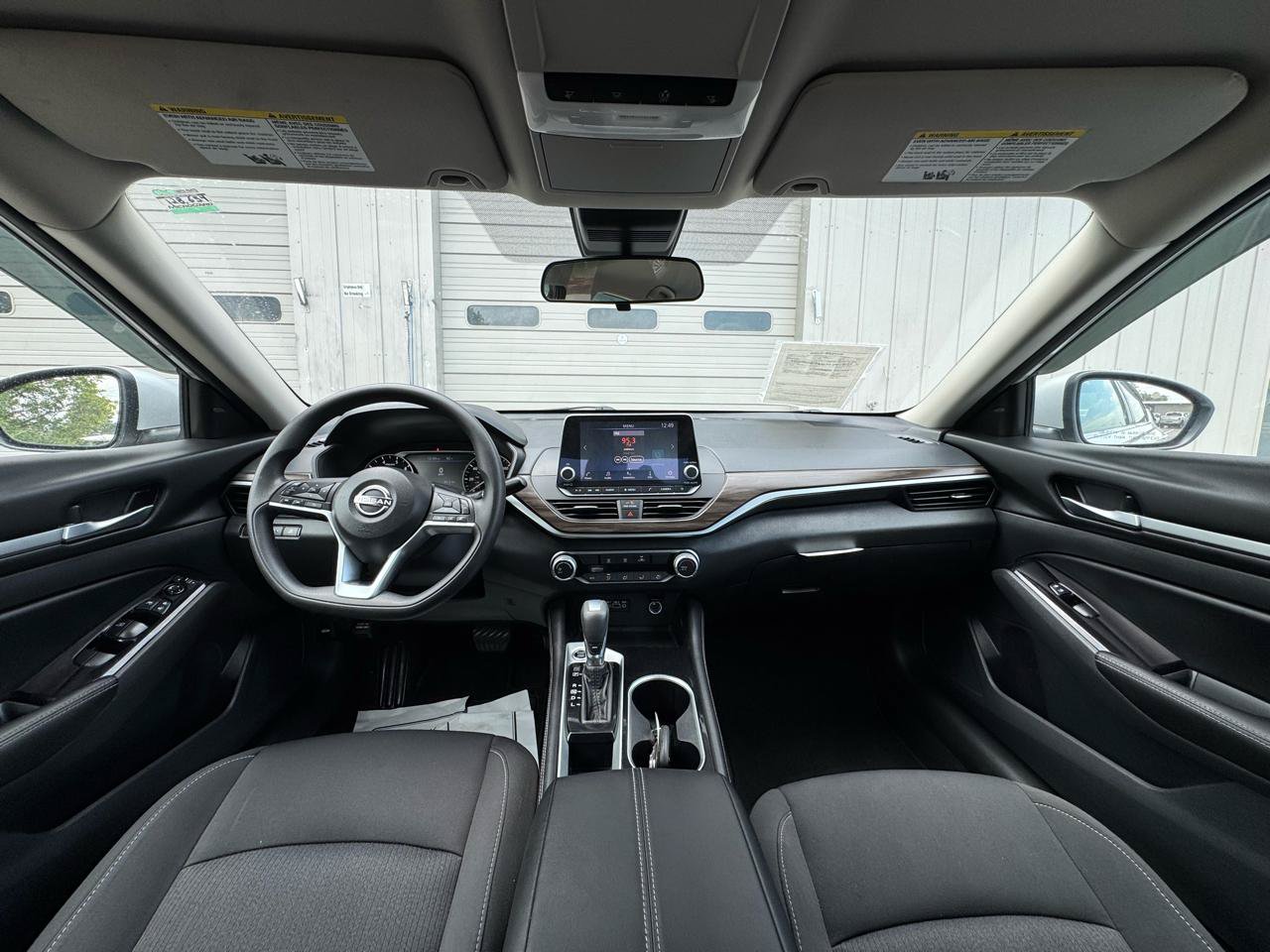 Used 2023 Nissan Altima 2.5 SV FWD image 16
