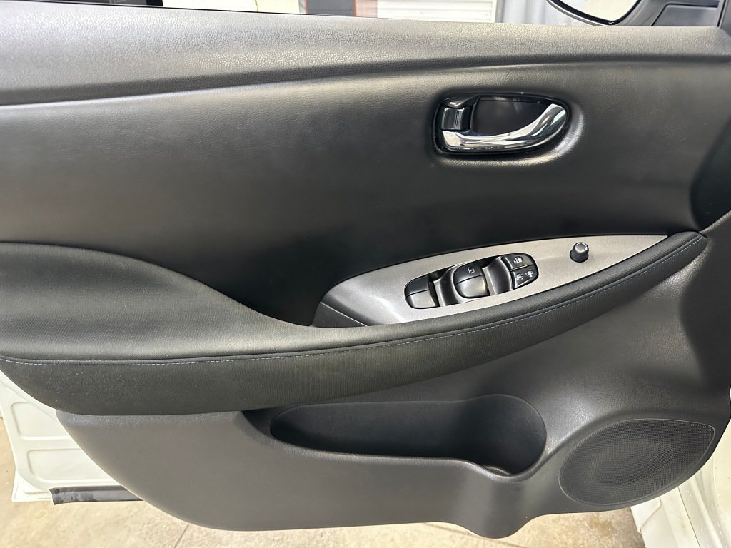 Used 2023 Nissan Leaf S FWD image 4