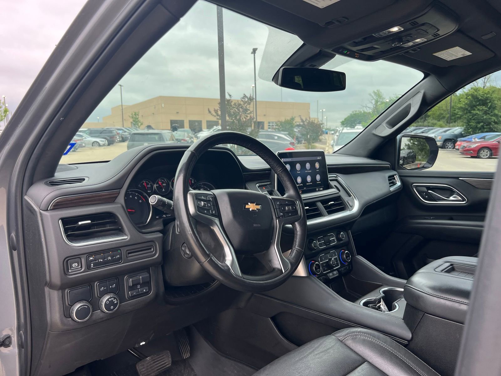 Used 2021 Chevrolet Tahoe LT w/ LT Signature Package RWD image 26