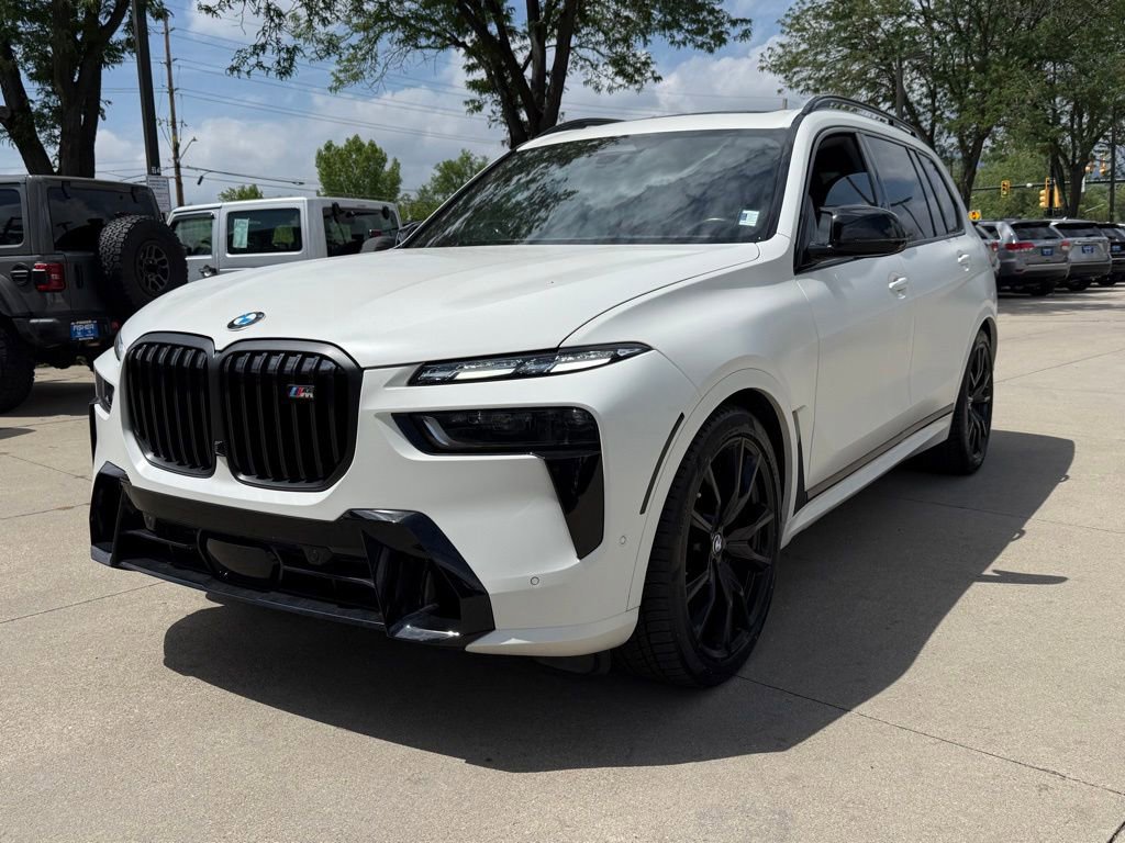 Used 2024 BMW X7 M60i w/ Executive Package AWD/4WD image 8