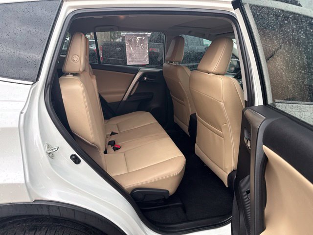 Used 2015 Toyota RAV4 Limited w/ Technology Package FWD image 14