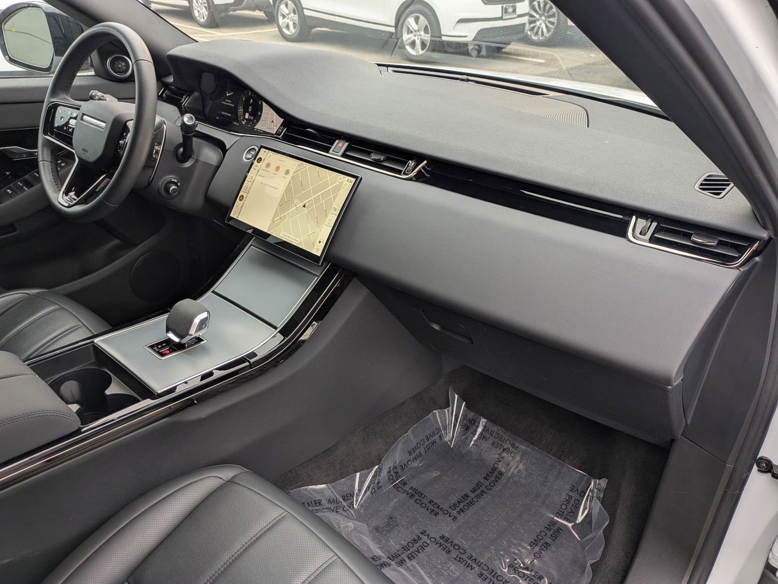 Used 2024 Land Rover Range Rover Evoque S image 29