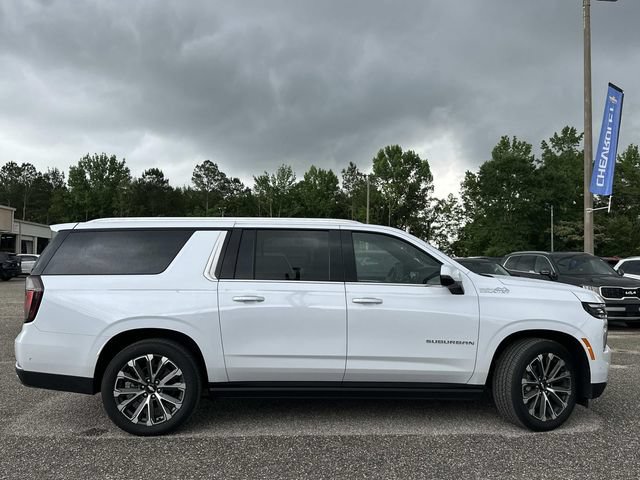 Certified 2026 Chevrolet Suburban High Country AWD/4WD image 5