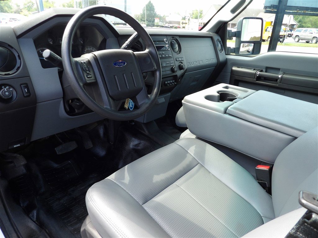 Used 2015 Ford F250 XL w/ Power Equipment Group image 17