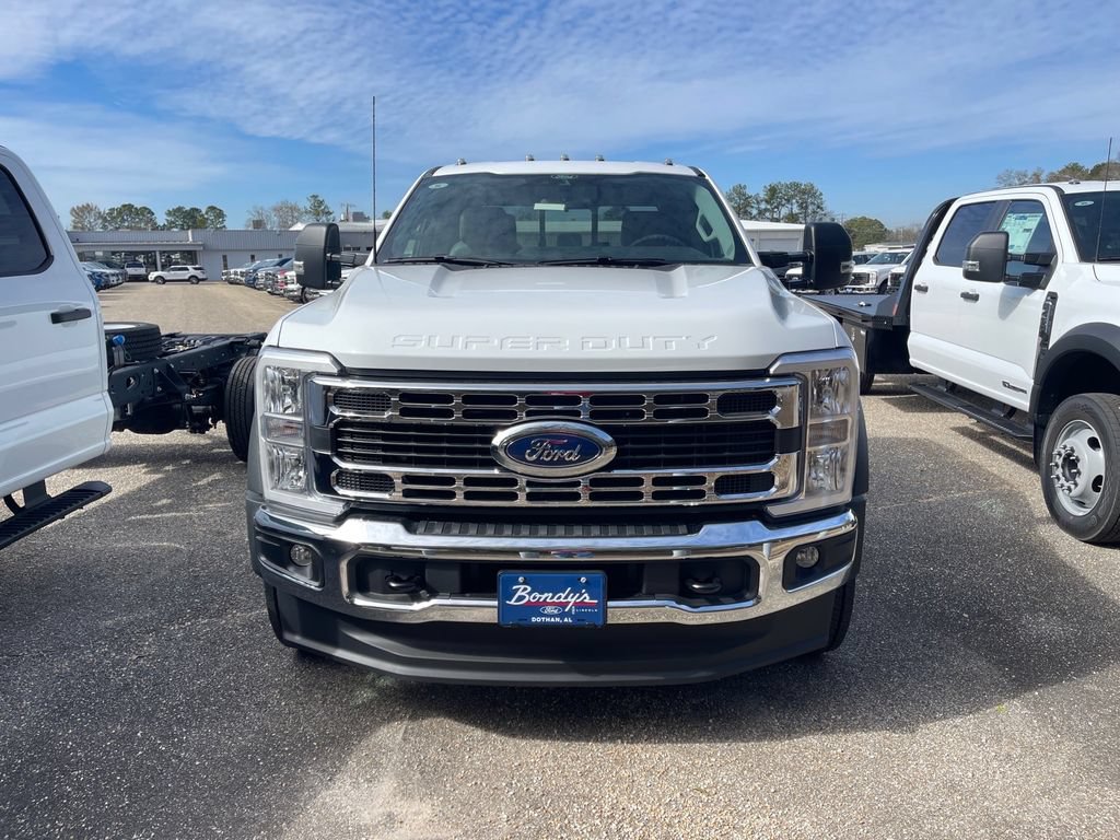 New 2026 Ford F450 XL w/ XL Chrome Package RWD image 2