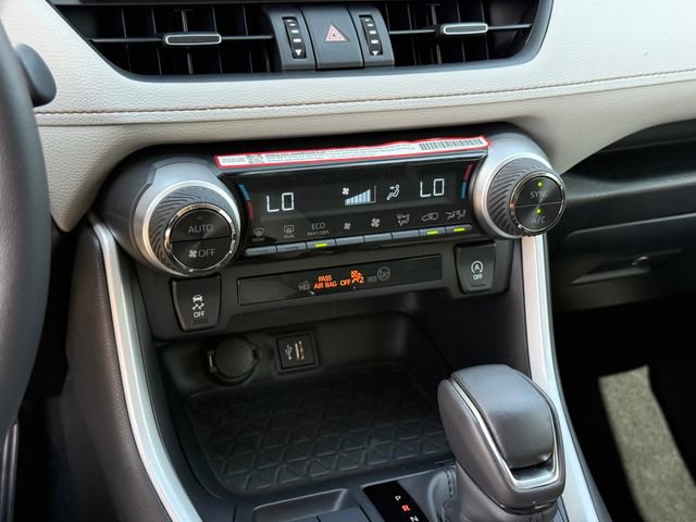 Used 2025 Toyota RAV4 XLE Premium image 24
