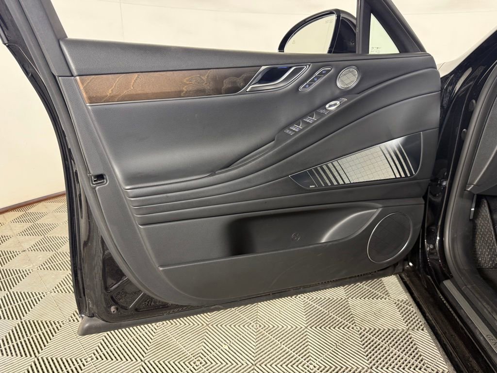 Used 2024 Genesis G80 image 26