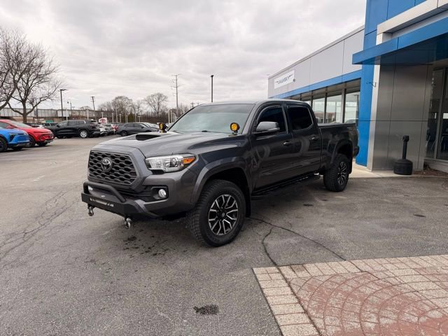 Used 2020 Toyota Tacoma TRD Sport image 3
