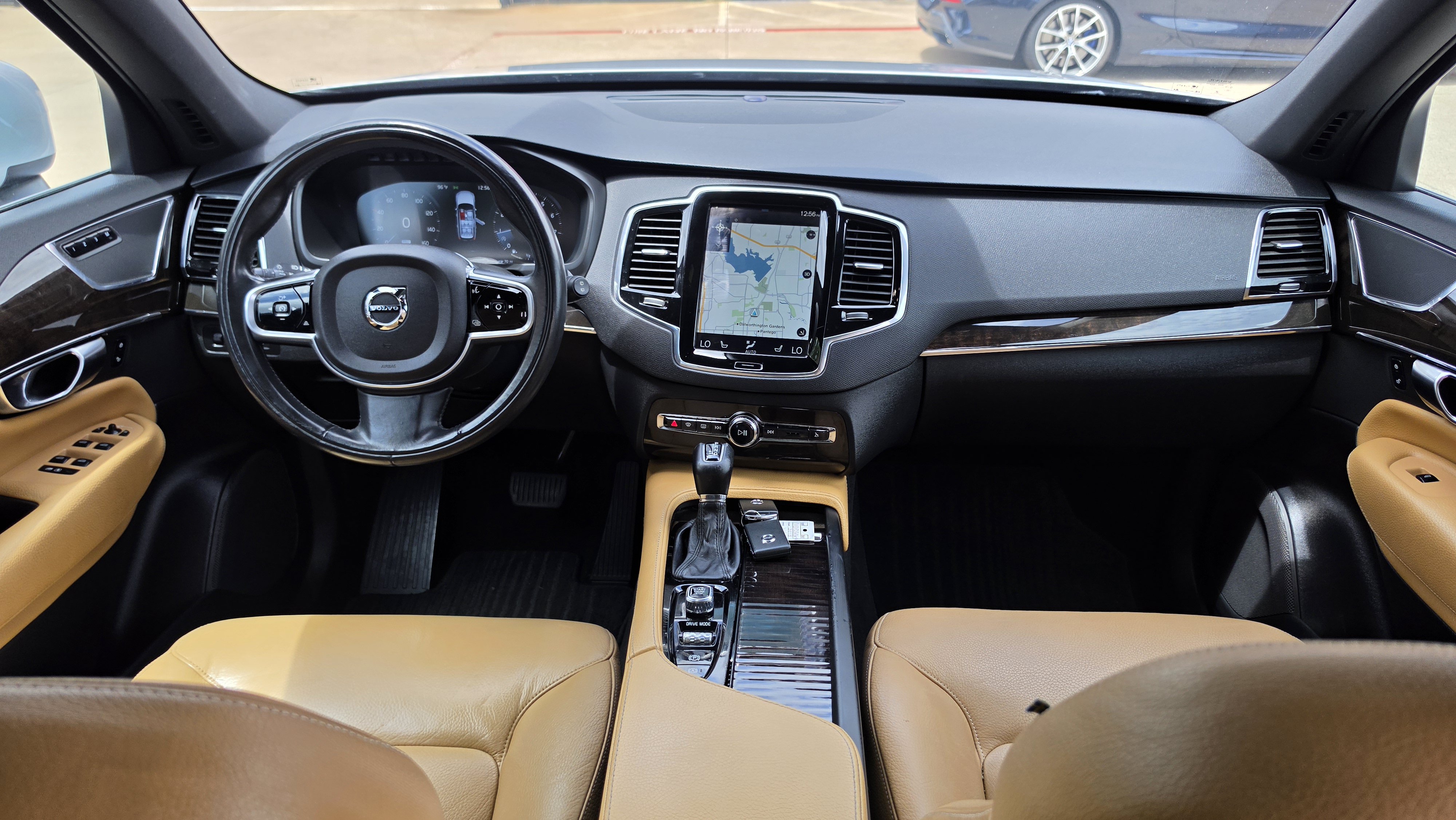 Used 2018 Volvo XC90 T6 Momentum w/ Convenience Package AWD/4WD image 37