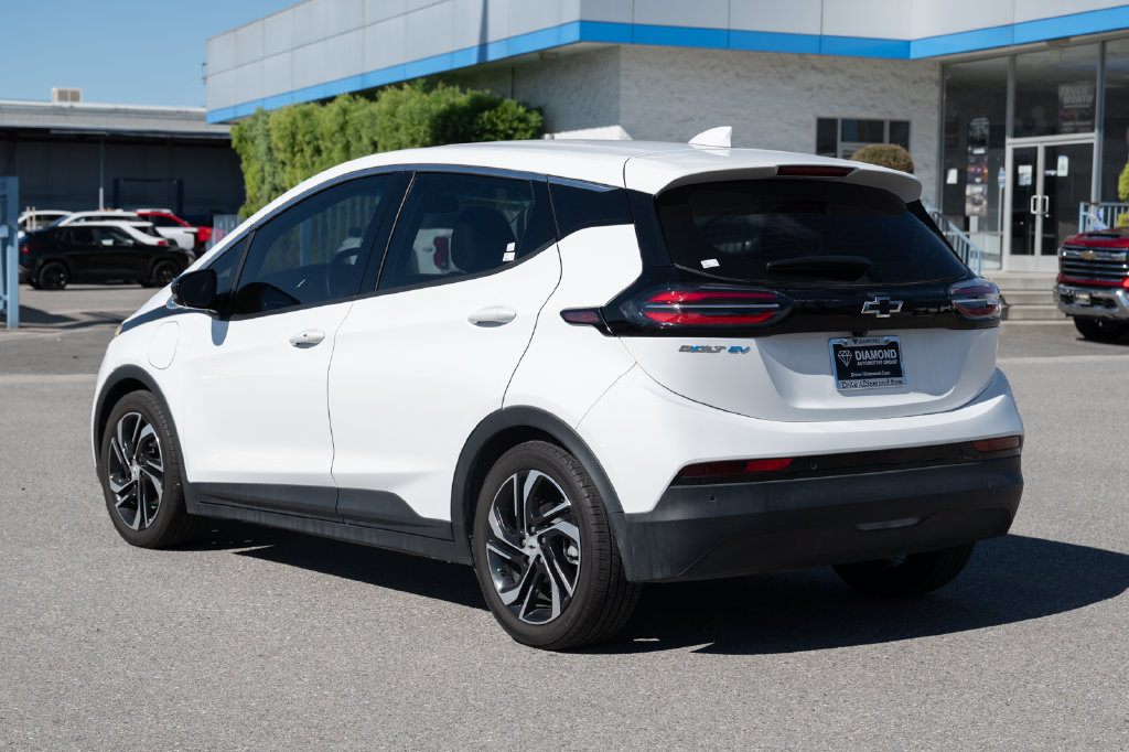Used 2023 Chevrolet Bolt LT FWD image 6