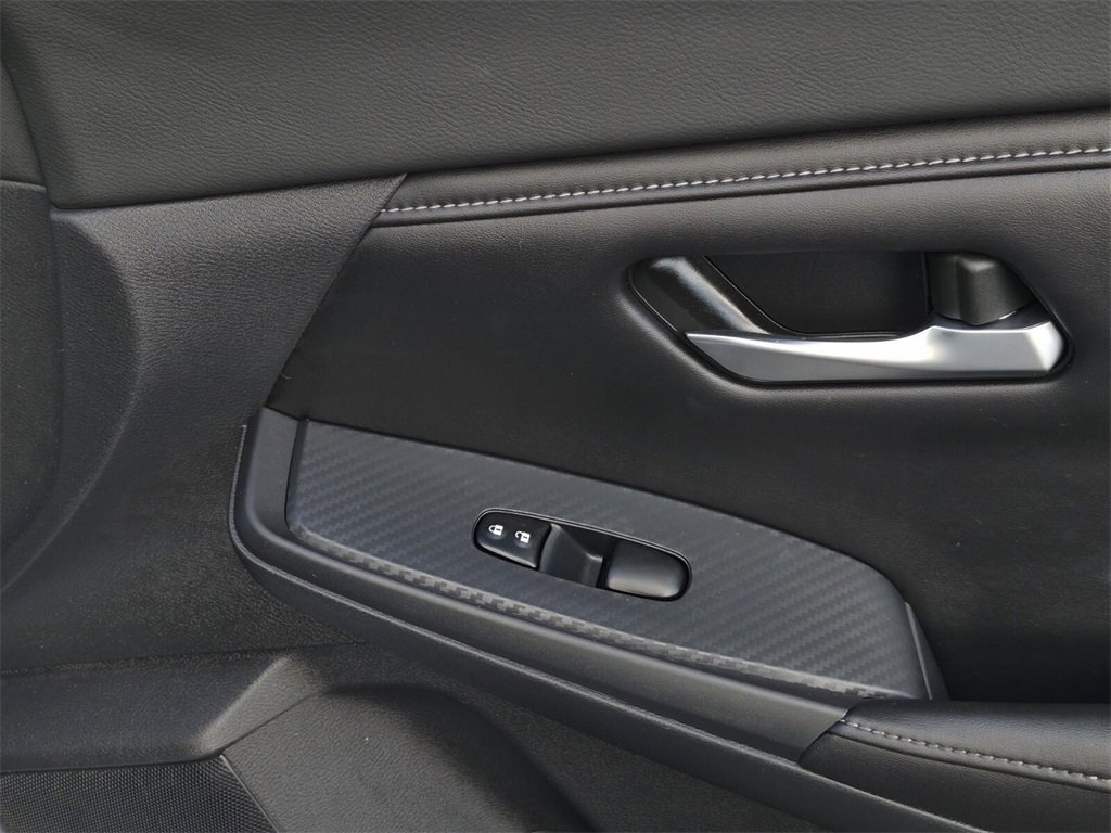 Used 2022 Nissan Sentra SV image 12