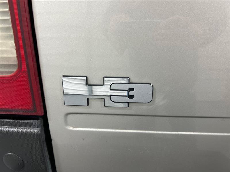 Used 2006 HUMMER H3 AWD/4WD image 10