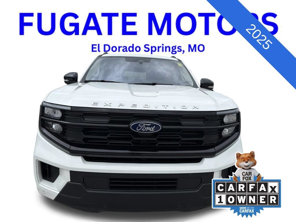 Used 2025 Ford Expedition Active AWD/4WD image 2