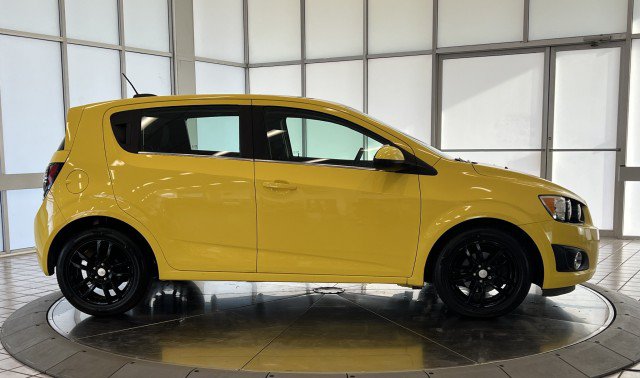 Used 2015 Chevrolet Sonic LT w/ LT Promotional Package FWD image 8