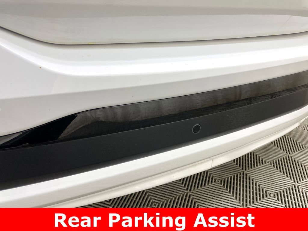 Certified 2024 Chevrolet Equinox RS w/ RS Leather Package FWD image 11