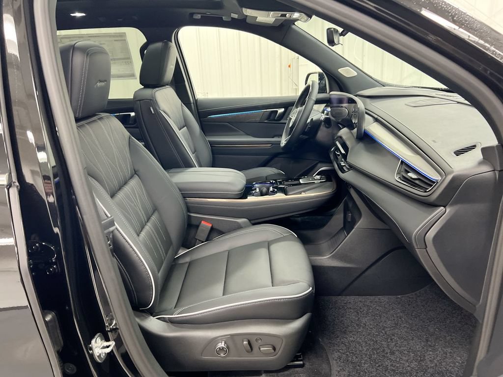 New 2026 Buick Enclave Avenir w/ Super Cruise Package FWD image 23