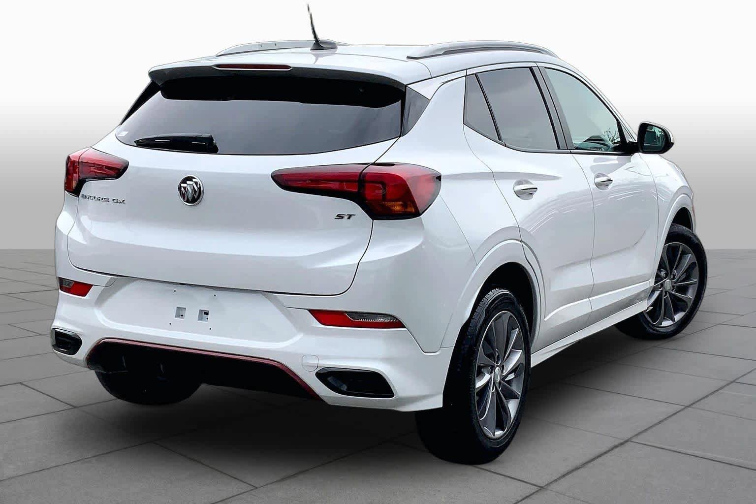 Used 2023 Buick Encore GX Select w/ Sport Touring Package FWD image 13