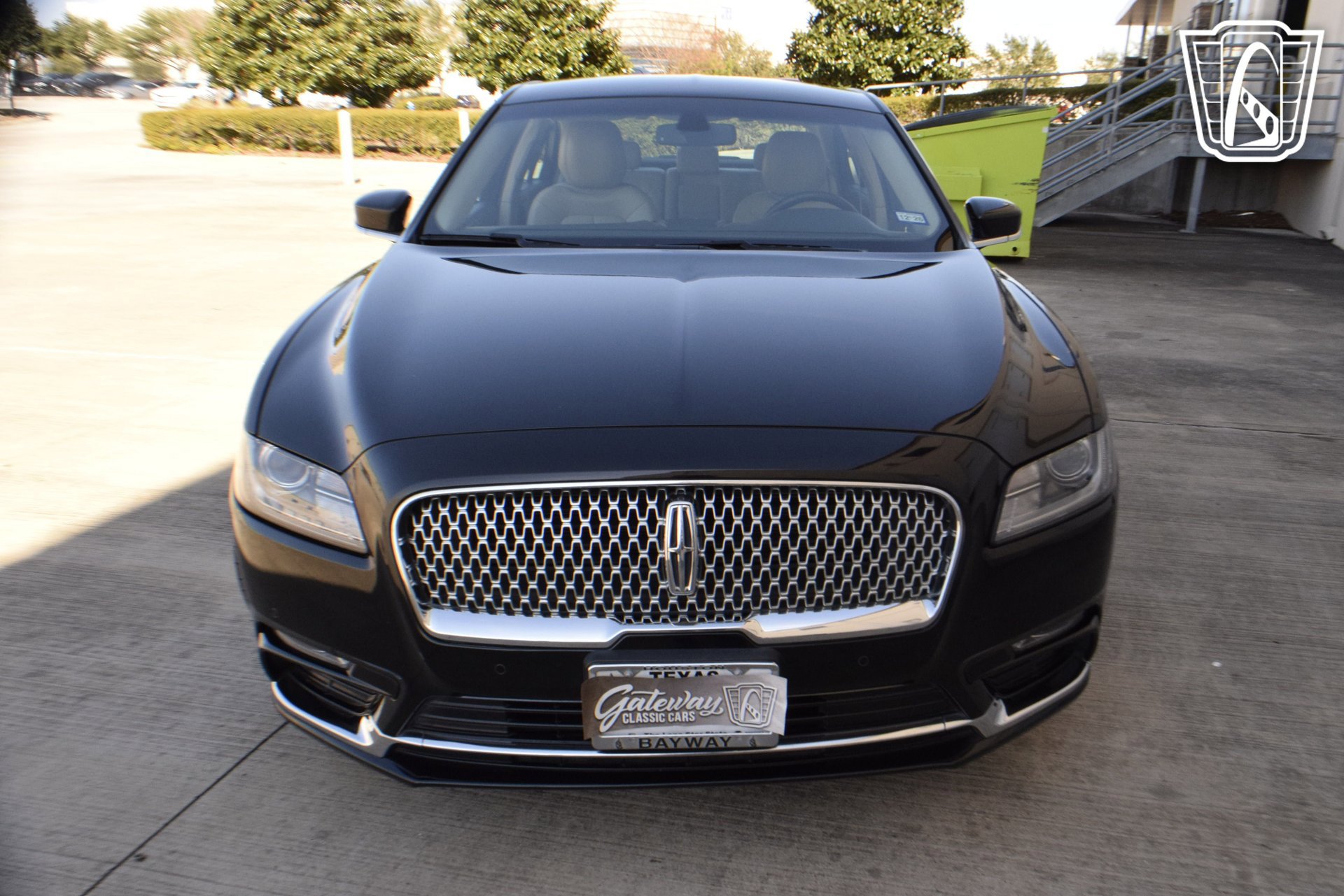 Used 2018 Lincoln Continental Premiere image 21