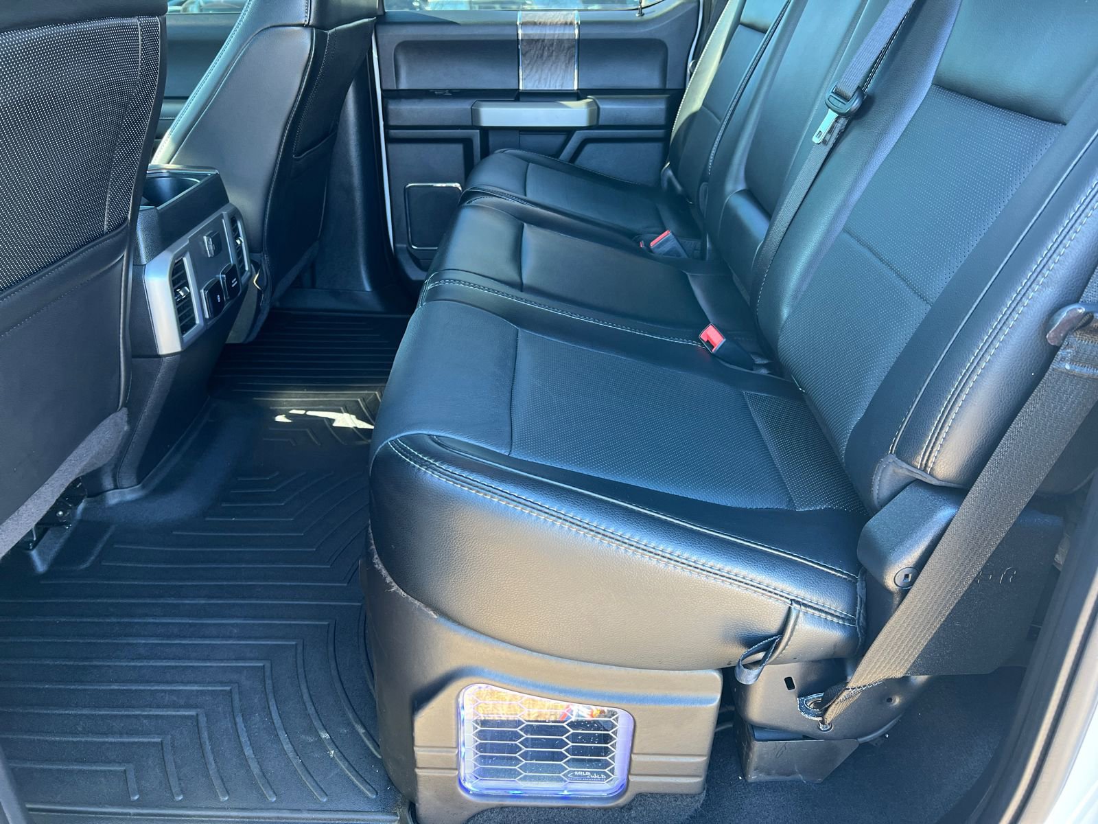 Used 2019 Ford F350 Lariat w/ Lariat Ultimate Package image 26