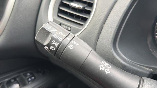 Used 2020 Nissan Pathfinder SV image 20