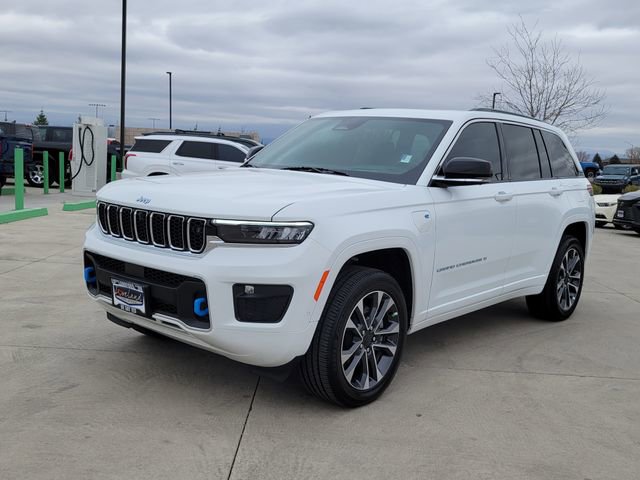 Used 2025 Jeep Grand Cherokee Overland w/ Advanced Protech Group III image 7