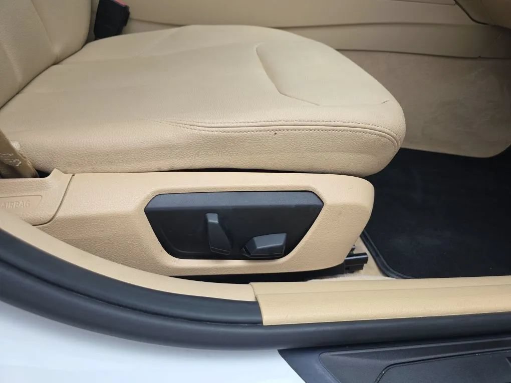 Used 2015 BMW 328i Sedan RWD image 44