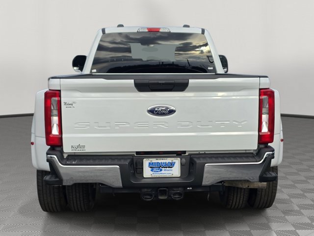 Certified 2025 Ford F450 XLT AWD/4WD image 5