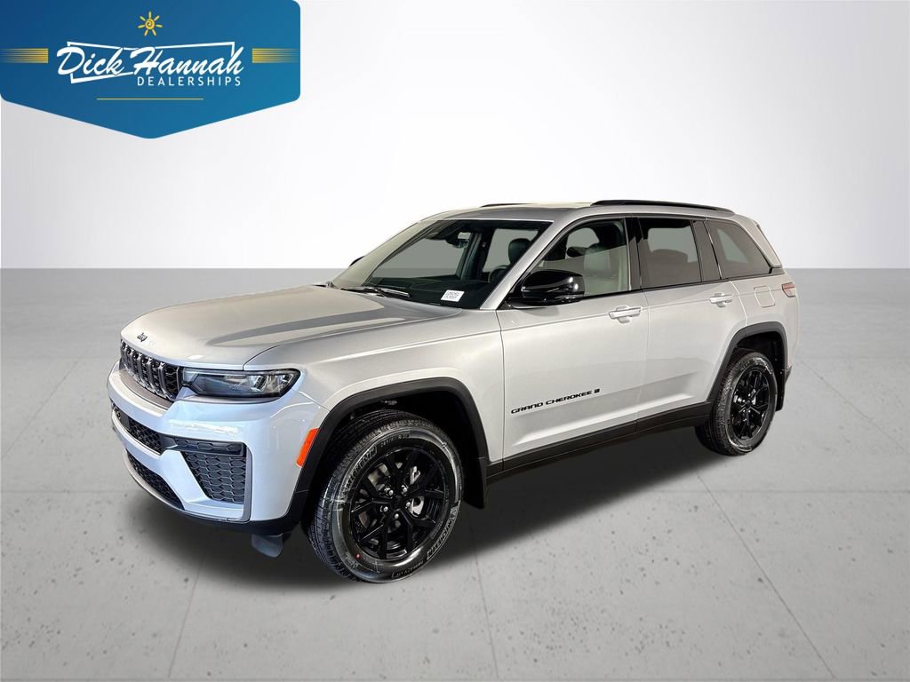 New 2026 Jeep Grand Cherokee Altitude AWD/4WD image 1