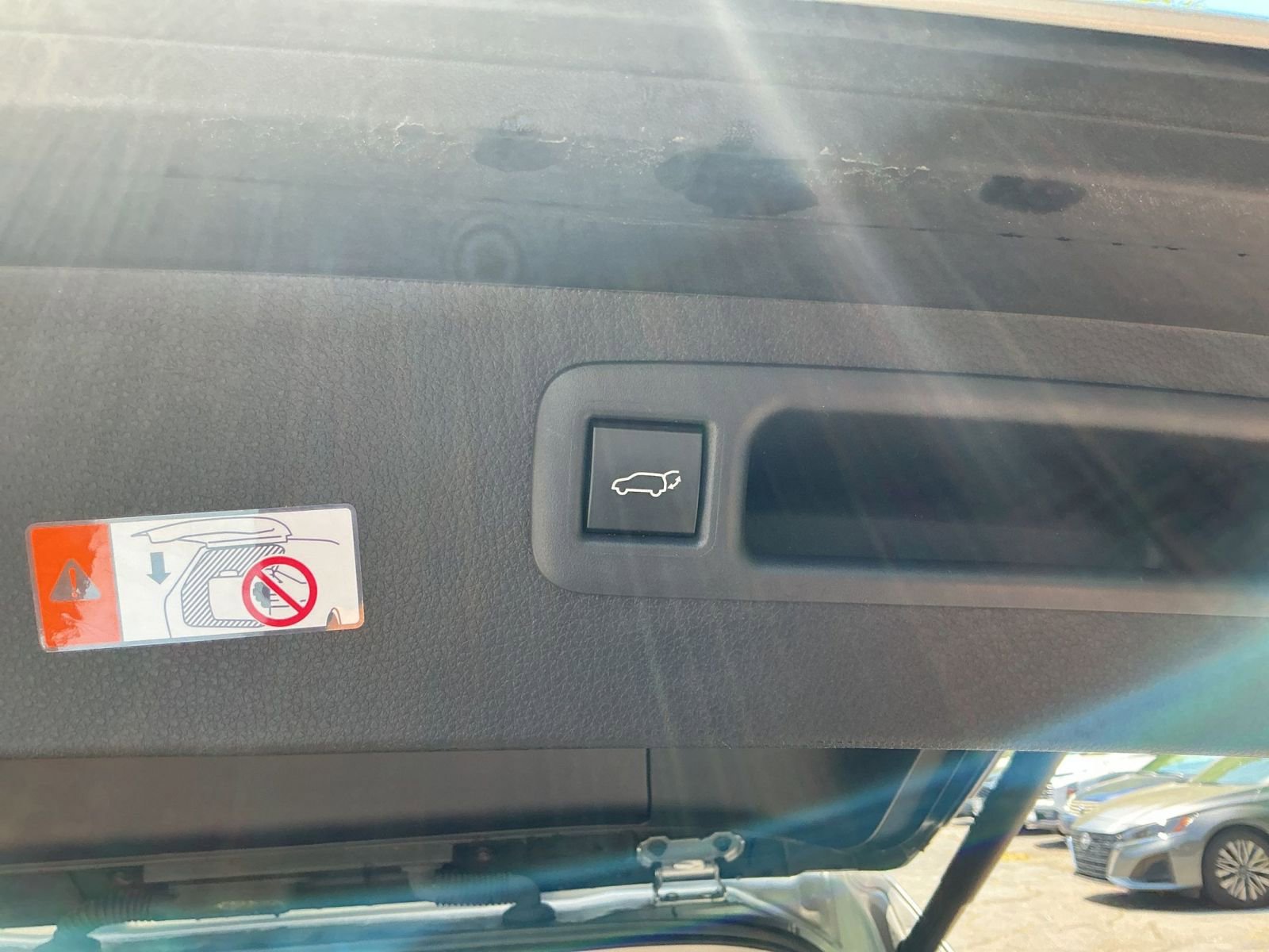 Used 2025 Toyota Highlander LE FWD image 20